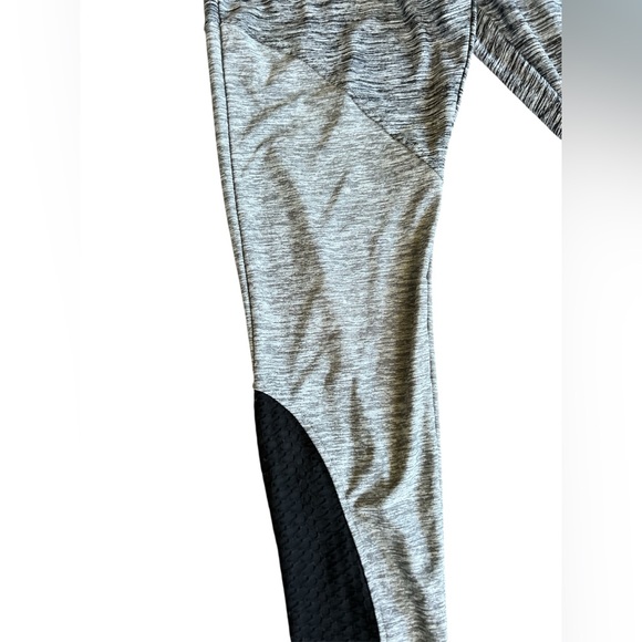 Gray and Black Leggings - Picture 2 of 3